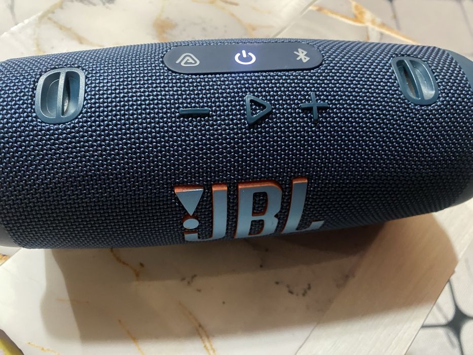 JBL Charge 6 колонка