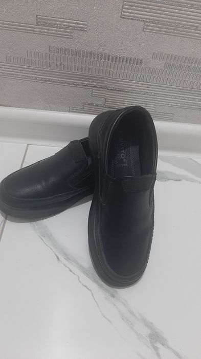 Детские туфли 27 и 32 размер