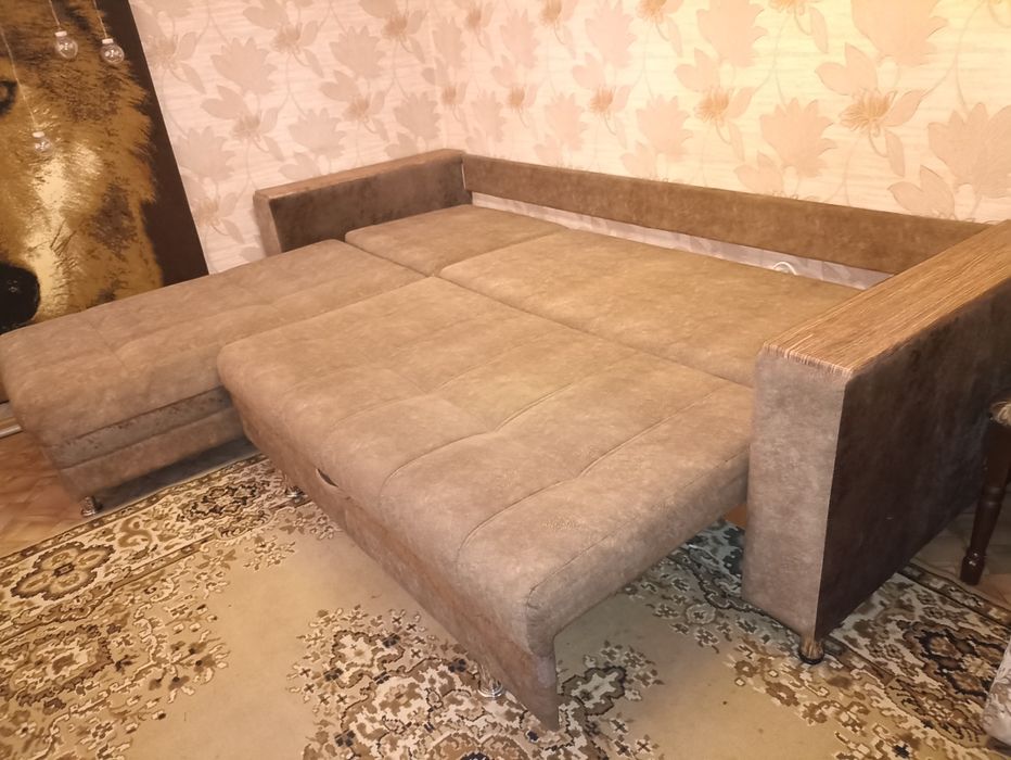 Угловой диван...