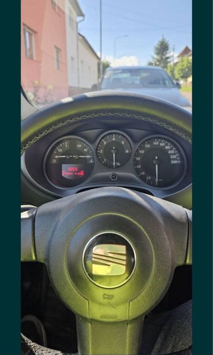 Vand sau schimb seat leon 1p