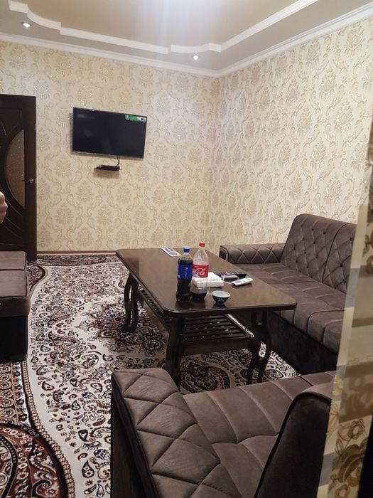 Кунлик квартира хамма шароитлари бор факат оилалиларга берилади парала