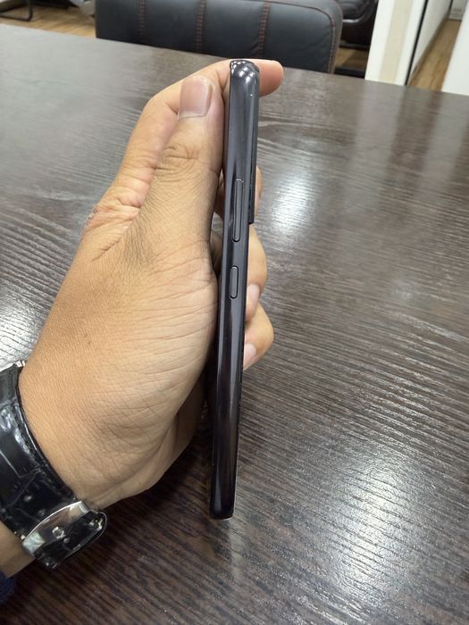 Samsung S22… 8/128 GB черный
