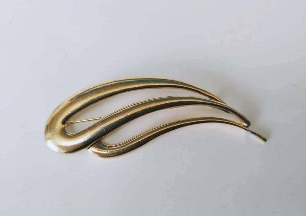 Veche brosa in forma de valuri, aurita, copii