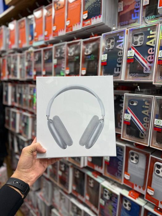 Airpods Max hamma rangidan bor