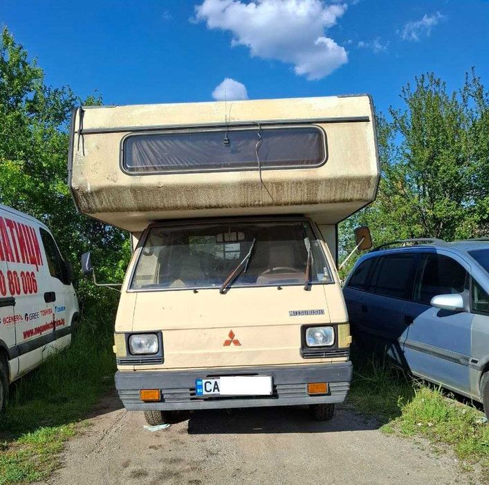 Кемпер Mitsubishi L300
