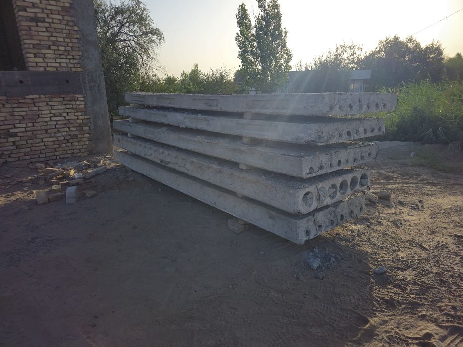 Beton plitalar sotiladi