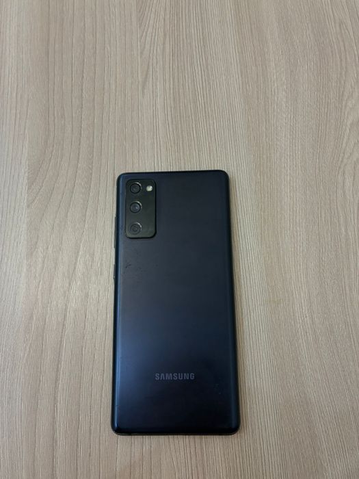 Продам Samsung galaxy S20 FE