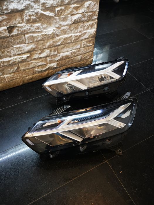 Far stânga dacia Logan 3 sandero 3 jogger