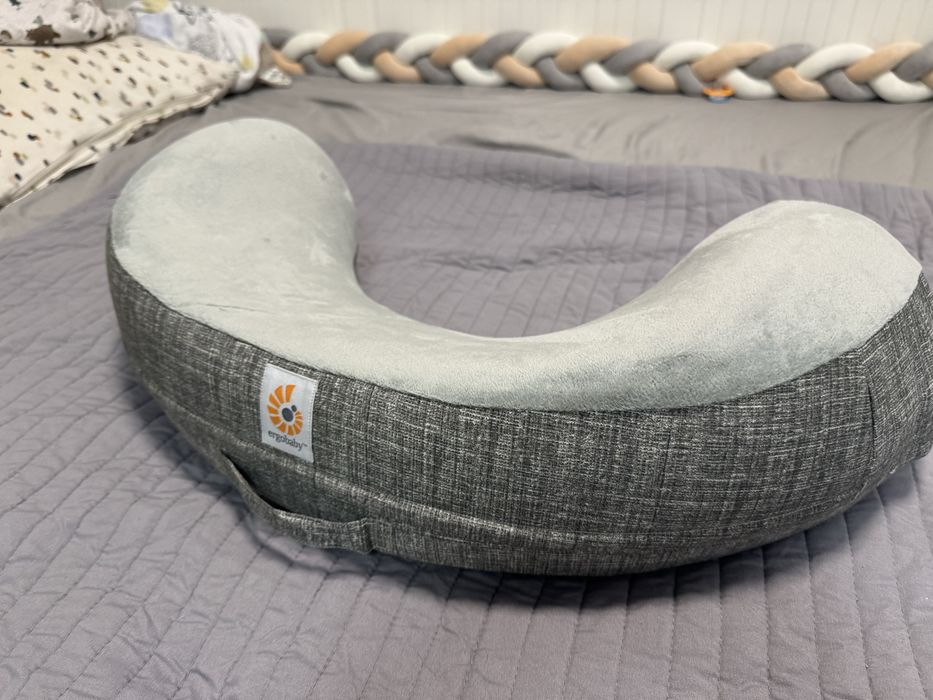 Perna alaptare multifunctionala Ergobaby NOUA