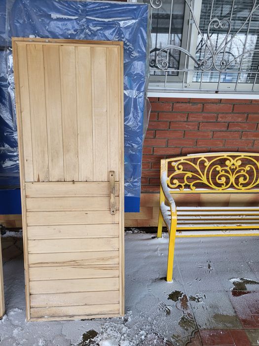 Продам двери для бани