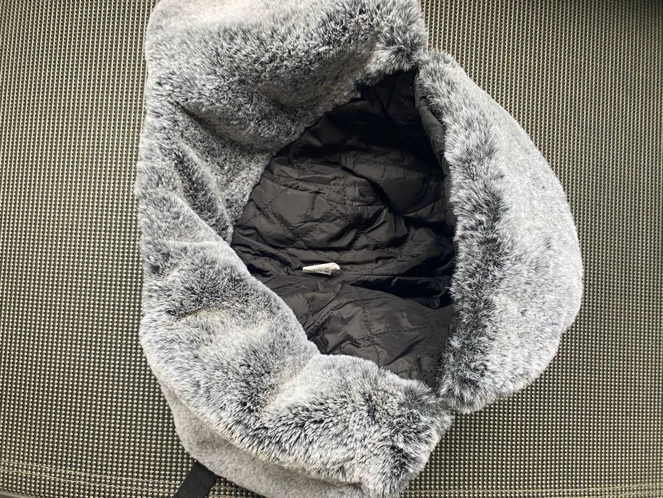 Fes/caciula iarna unisex, cu urechi si blanita, mov, nou