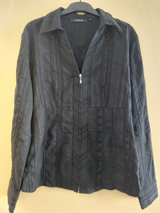 Camasa neagra cu fir argintiu