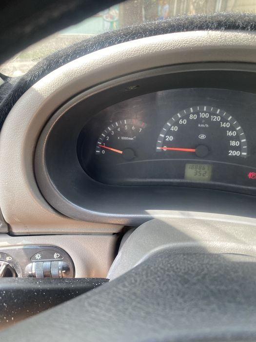 Продам ваз калина  1 2007 года