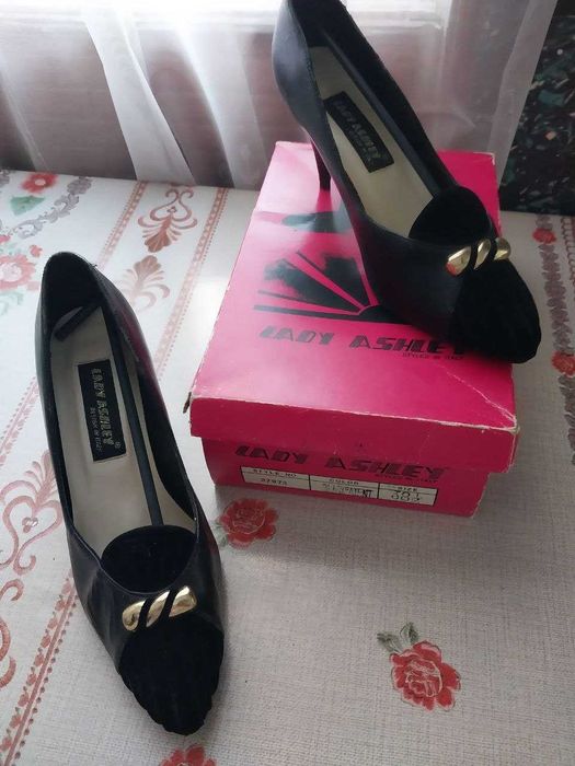 Туфли женские tufli 37 Италия