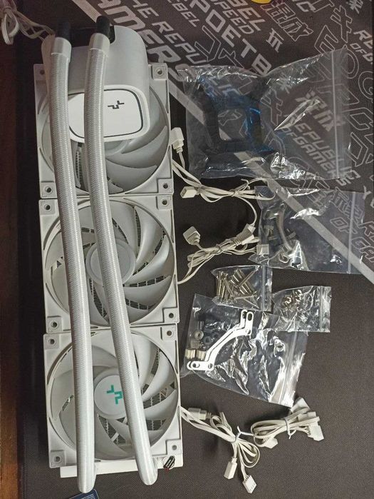 Водяное охлаждение deepcool le720 wh