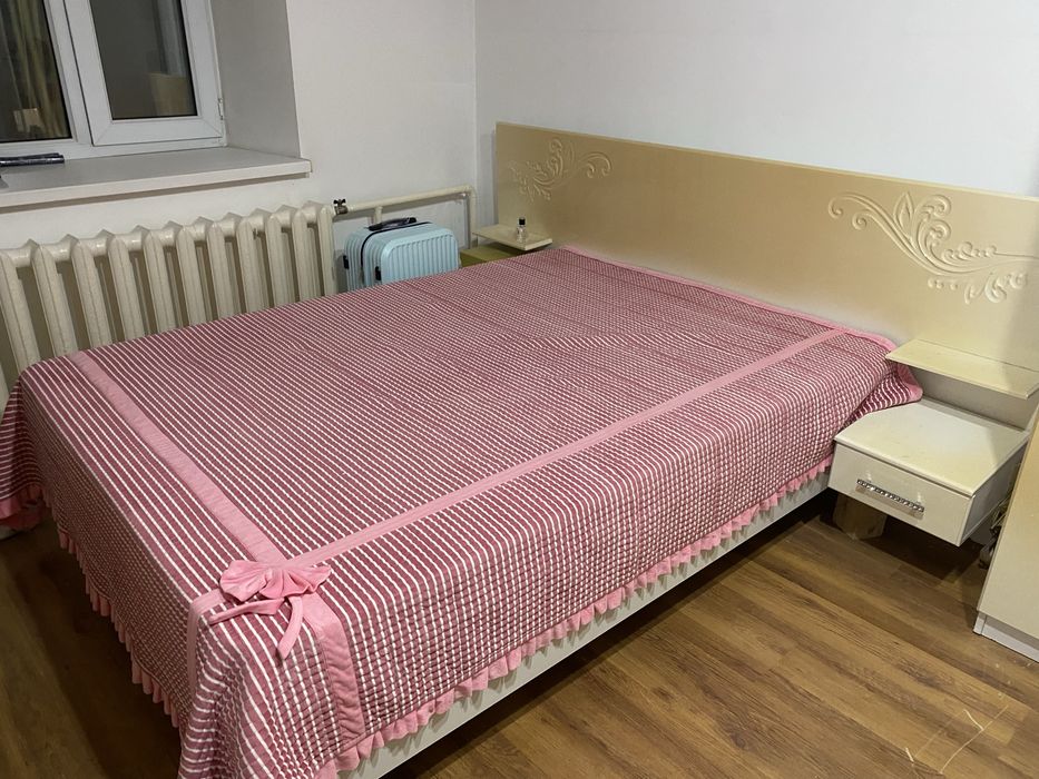 Диван ,шкаф ,тумбочка