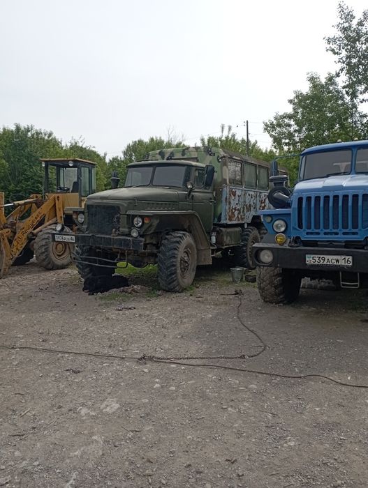 Продам Урал 6×6 роспуск.