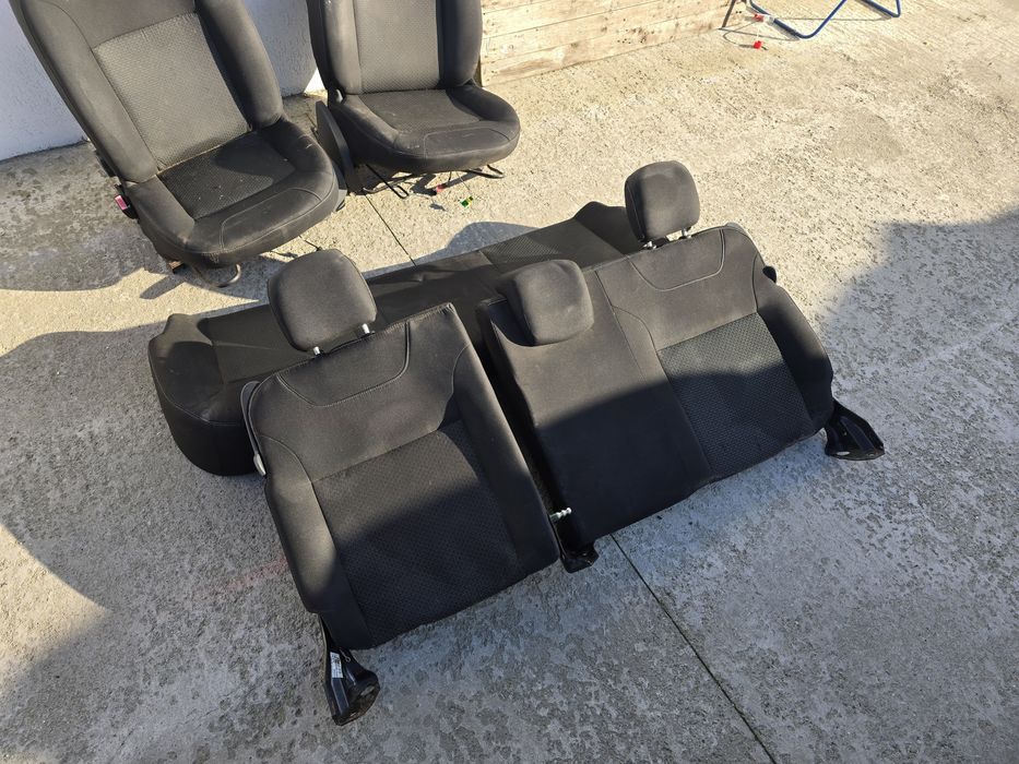 Scaune Banchete Dacia Duster 2011 2017 set complet