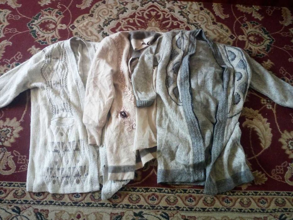 Продаю тёплую женскую одежду