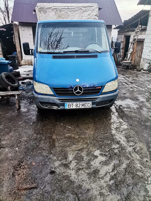 Vând Mercedes sprinter