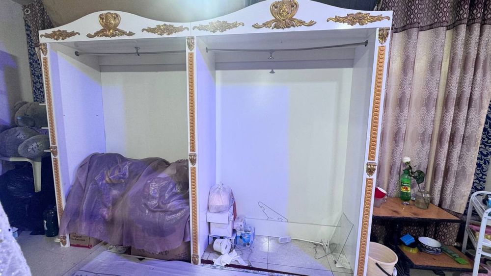 Kelin kuylak saloni uchun Shkaf mebellar