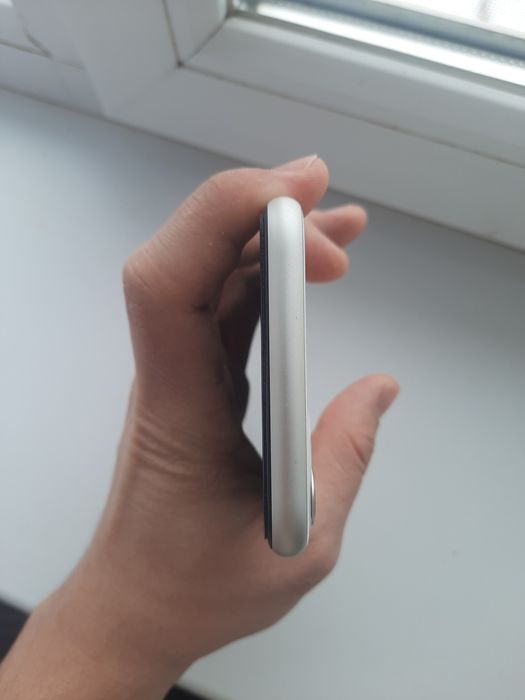 IPhone 11 128gb белый