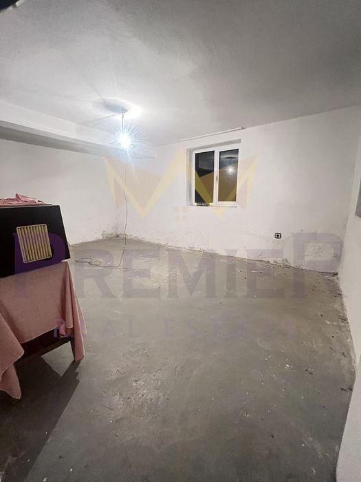 Продава се Къща в с. Партизани, Област Варна - 240 кв.м за 250 €/кв.м - Снимка #7