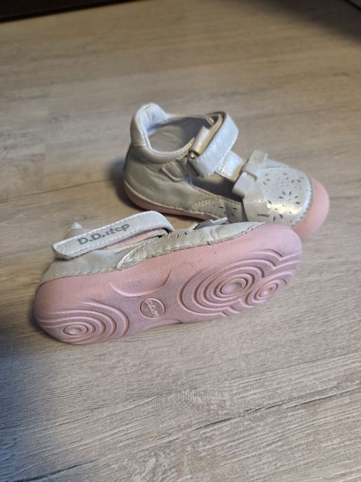 Обувки D.DStep номер 23