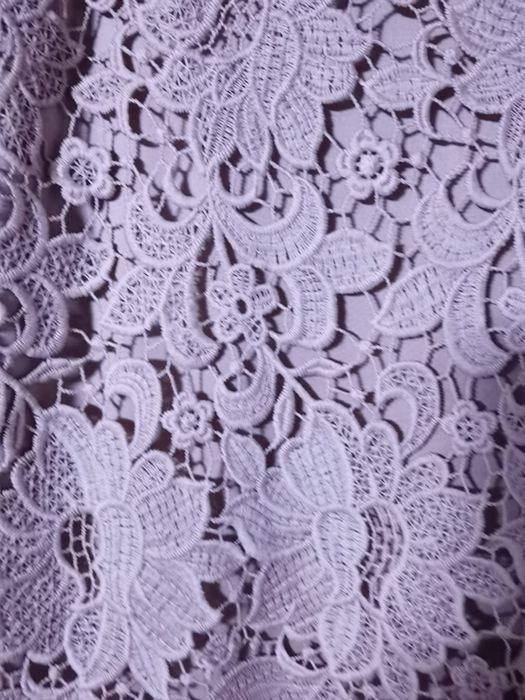 Rochie dantela brodata