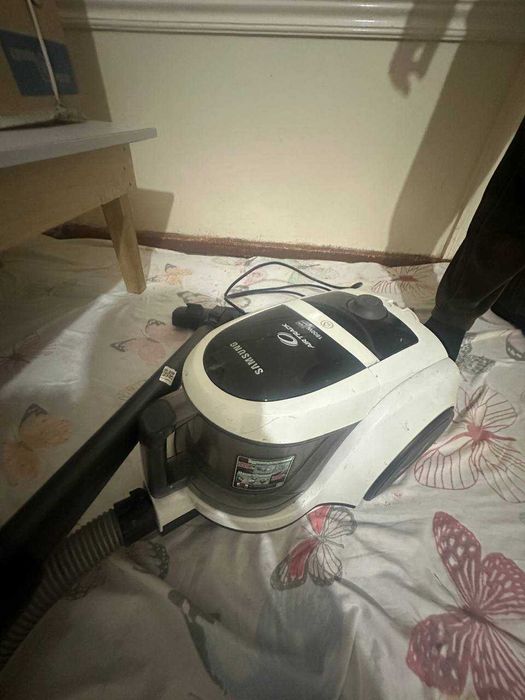Пылесос  SAMSUNG