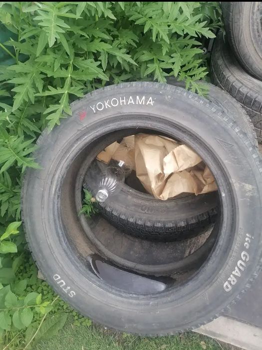 Шиный Yokohama зимные