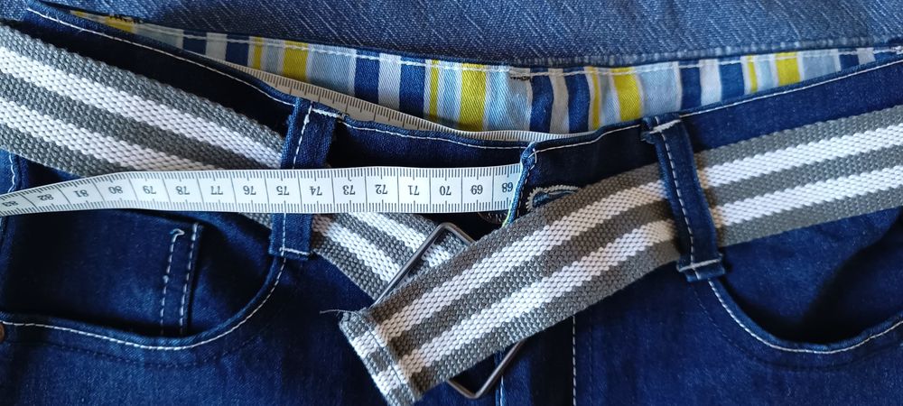 Pantalon blugi mas 24, aprox 6 ani, noi