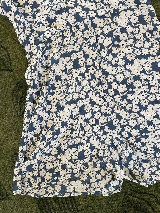 Salopeta scurta Mango albastra cu floricele albe Marime XS