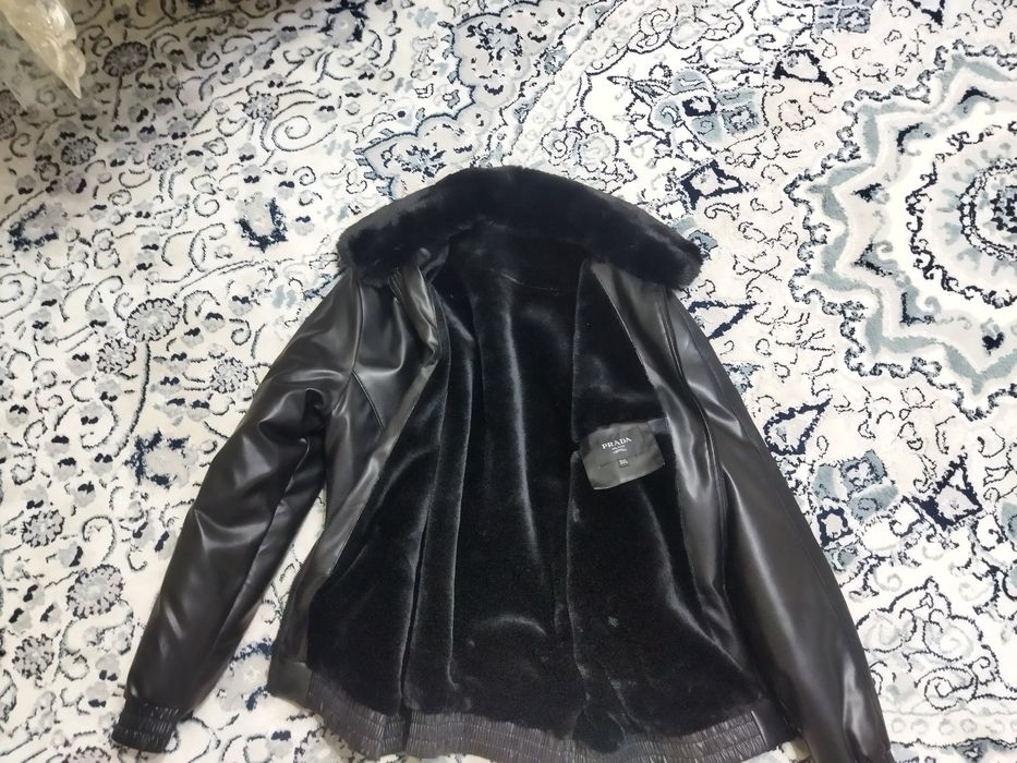 Продам новую кожаную куртку