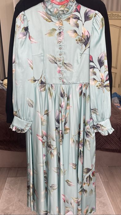 Продаю бешпент и платья