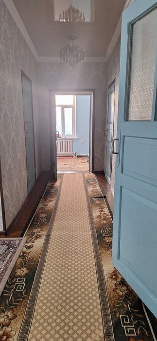 Уй сотилади 8 хона