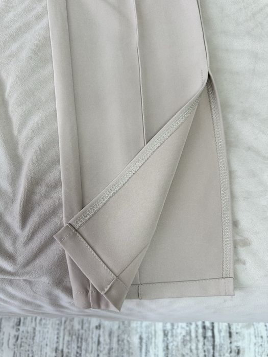 Продам бежевые брюки