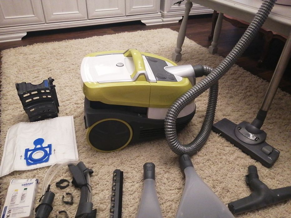 Aspirator cu spălare Zelmee ZVC762ZK