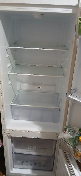 Срочно продам холодильник