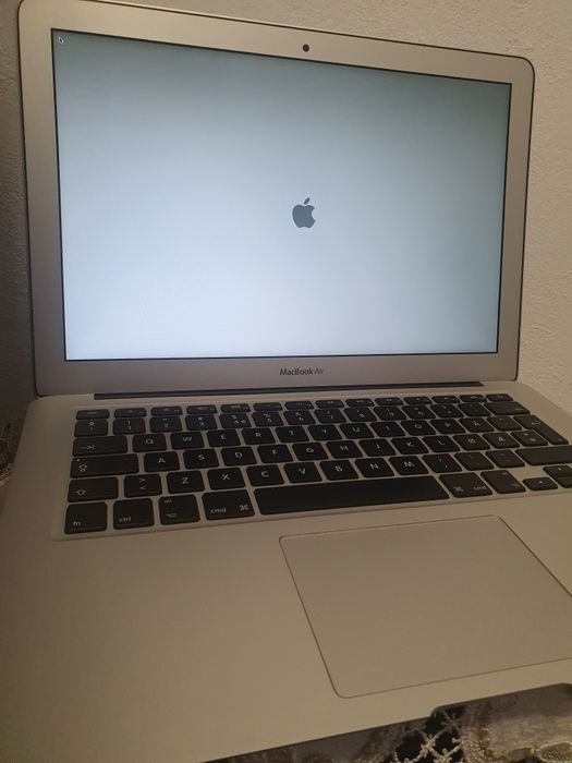 MacBook Air model A 1466