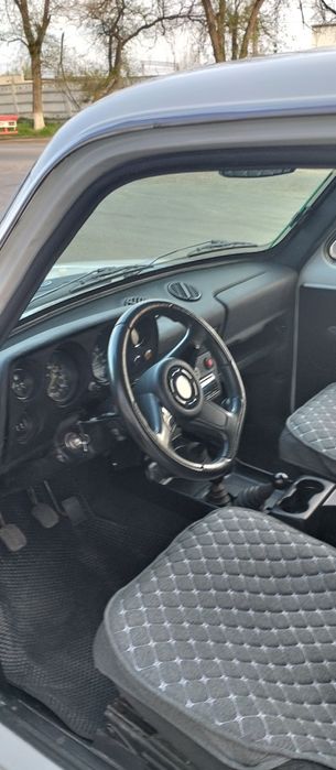 Продам Нива 2122