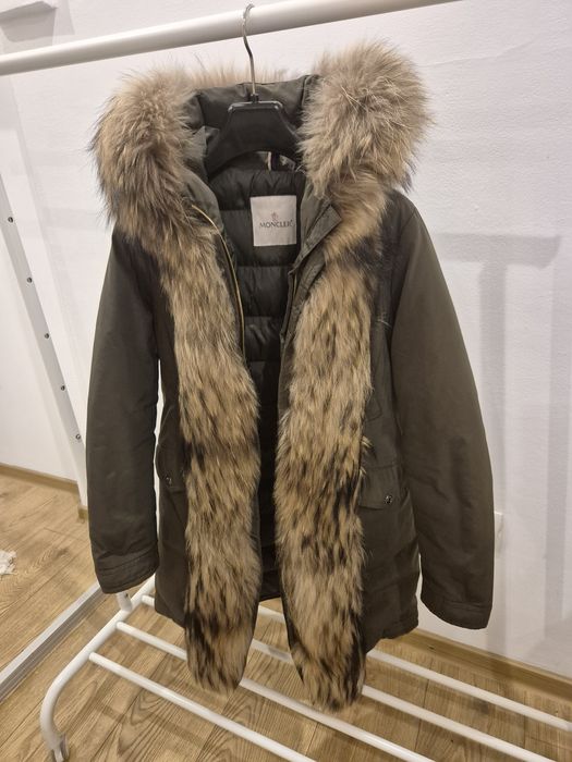 Geaca Moncler originală