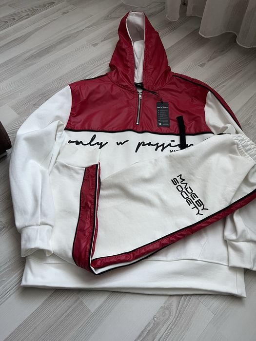 Compleuri Made By Society