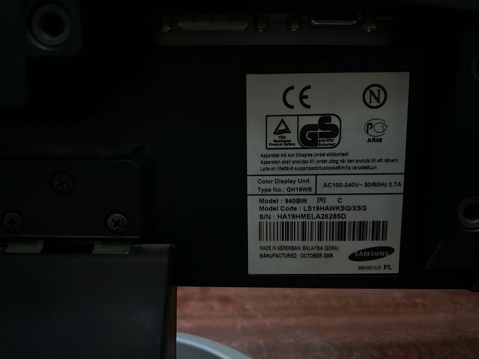 Samsung SyncMaster 940BW ЖК 19 дм