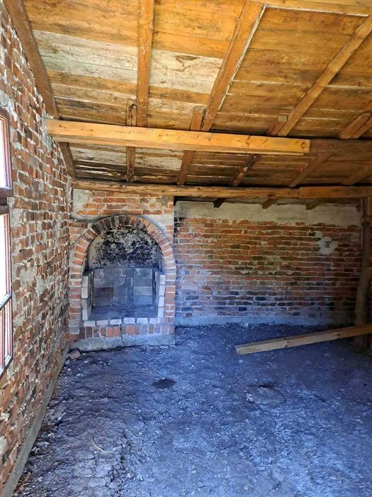 Селски имот намиращ се в село Ливада, област Бургас