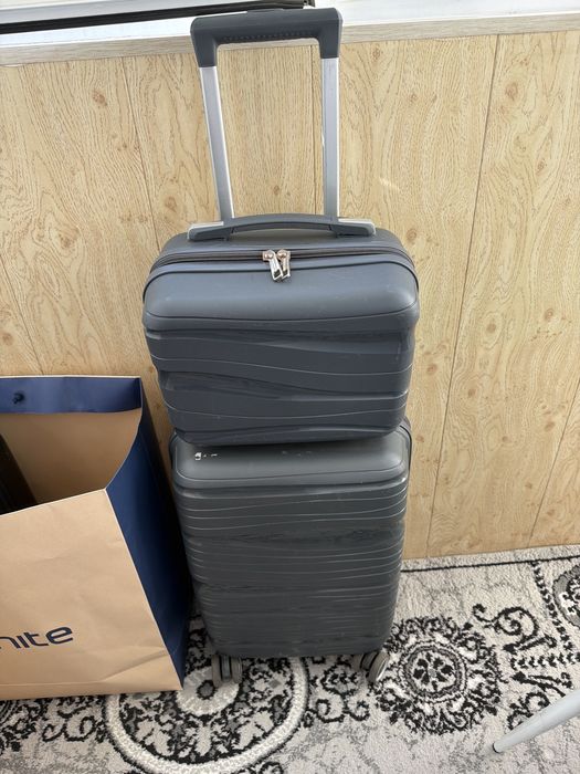 Чемодан 2в 1 в сером цвете