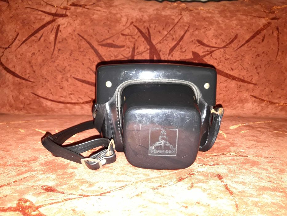 Продавам РЕТРО фотоапарат "PENTACON PRAKTICA MTL3"