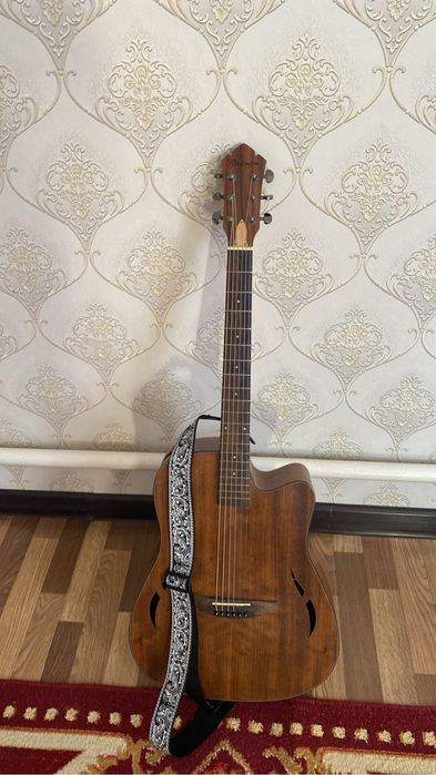 40 000 гитара Champes