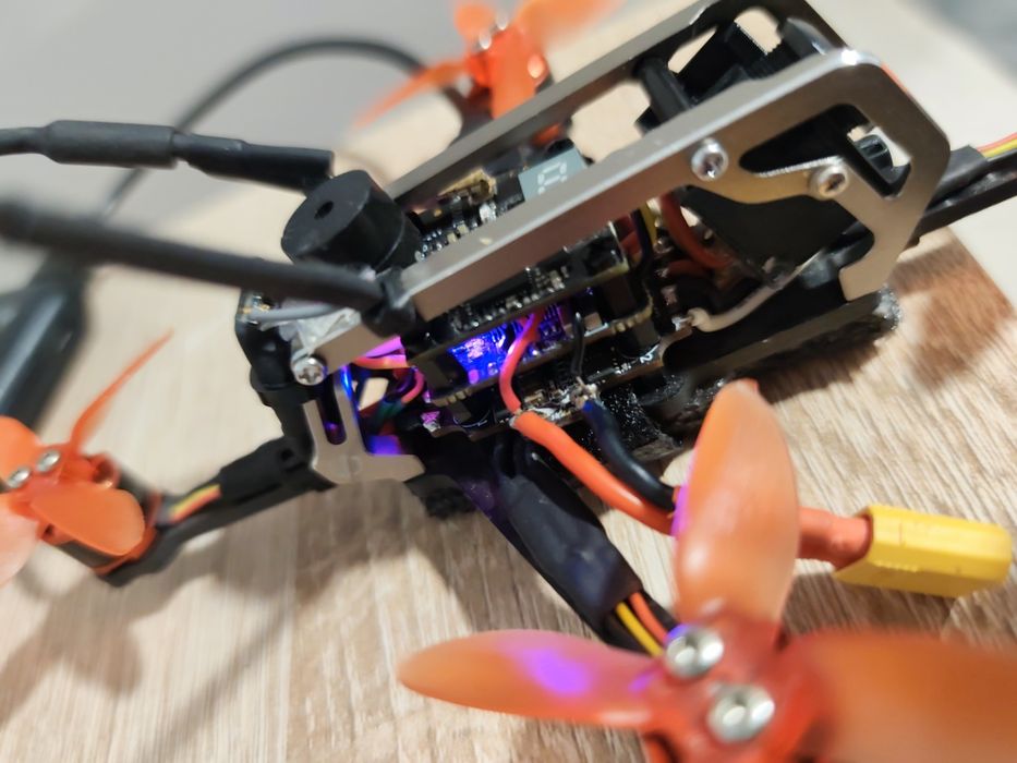 Dronă fpv 3 inch stare impecabilă