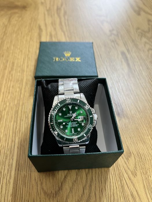 Ceas Rolex Submariner – nou, cadran verde, în cutie